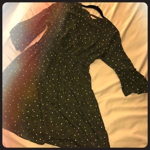 🤖New Without Tags H&M Foley dress